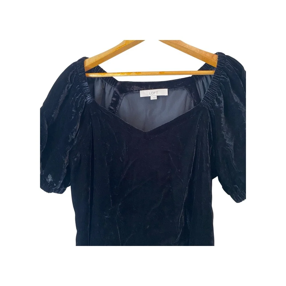 Loft Black Velvet Square Neck Puff Short Sleeve Top Blouse Women's Size M‎